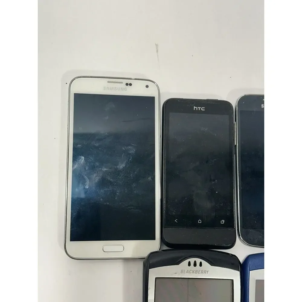 Lot of 6 Cell Phones BlackBerry Samsung‎ AT&T HTC- For PARTS ONLY UNTESTED